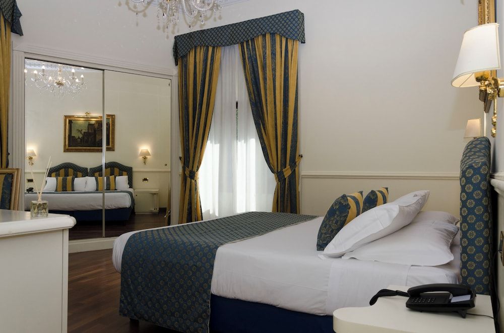 undefined Traiano Hotel