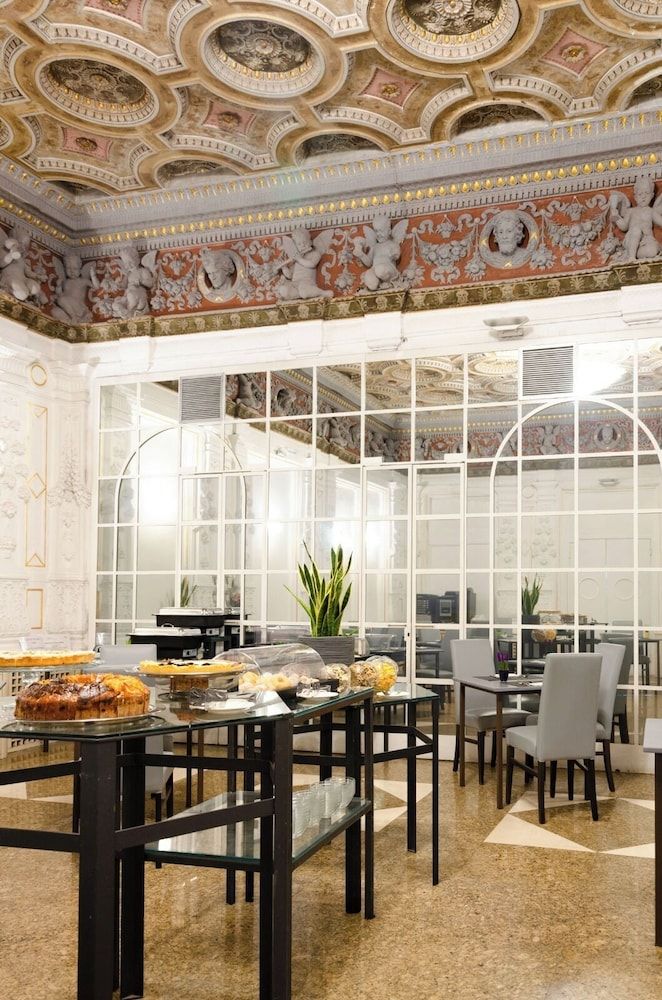 undefined Traiano Hotel 10