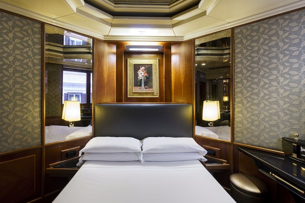 Valadier Hotel Standard Double Room