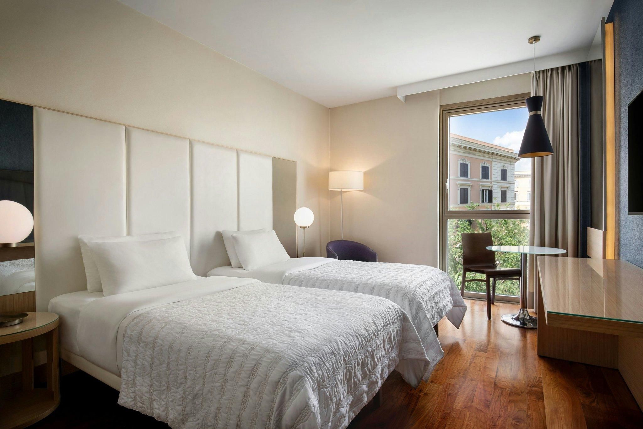 Executive Guest Room, Larger Guest room, 2 Twin, High floor