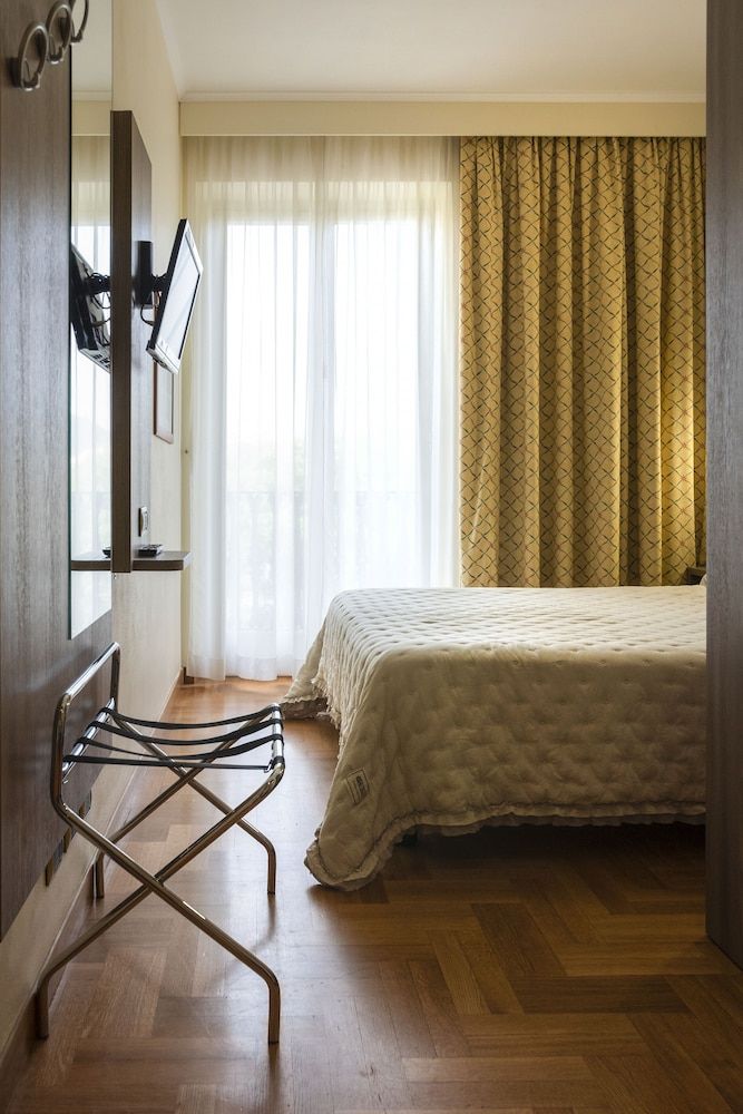 Grande Albergo Sestri Levante Standard Single Room 2