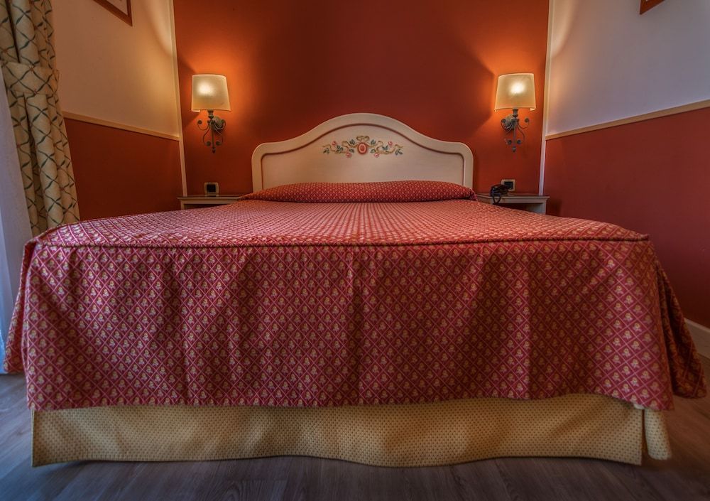 Grande Albergo Sestri Levante Deluxe Double Room, Partial Sea View 3