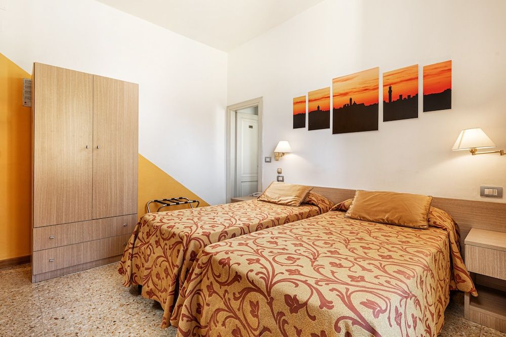 Hotel Minerva Economy Double Room 4