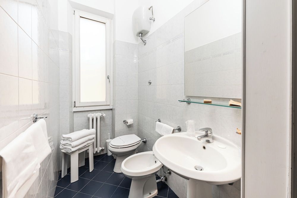 Hotel Minerva Economy Double Room 19