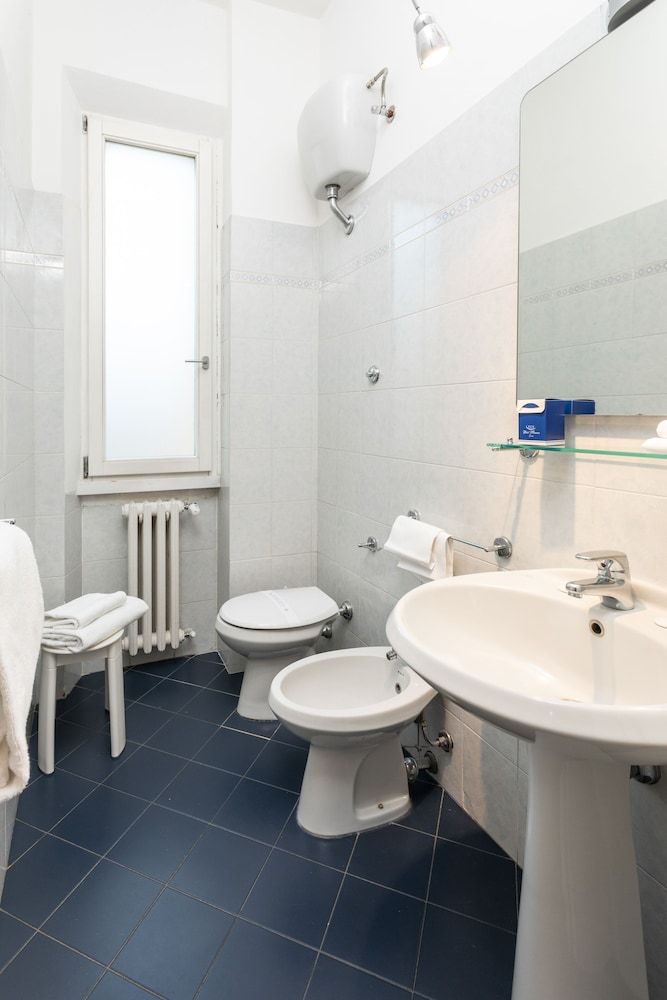 Hotel Minerva Economy Double Room 13