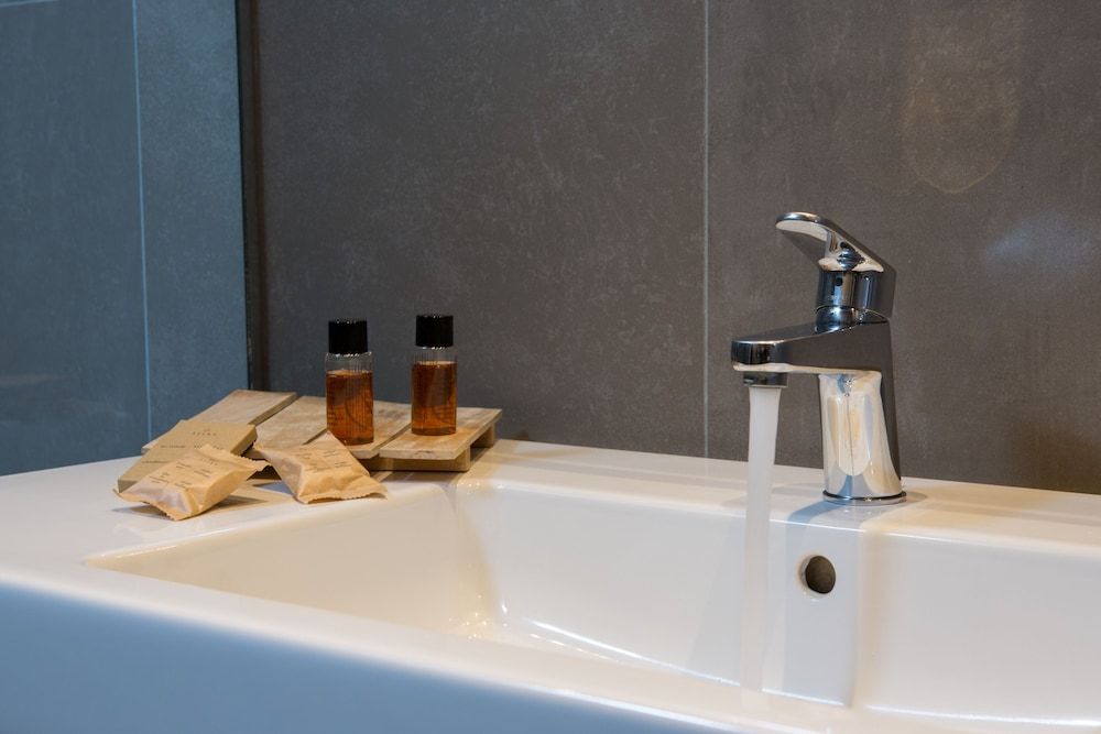 Hotel Toscana Ambassador Deluxe Double Room 3