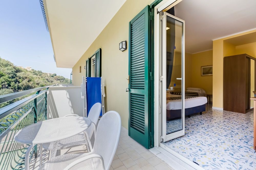 Best Western Hotel La Solara Classic Room, 1 Queen Bed, Balcony 6