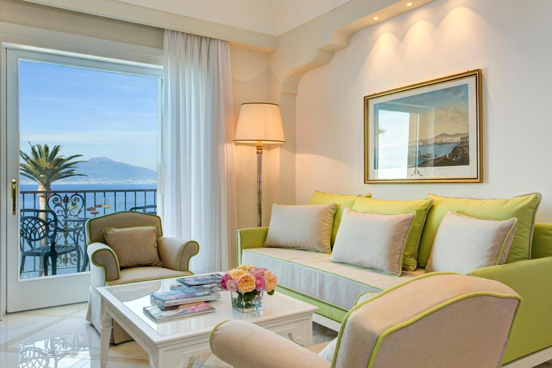Royal Junior Suite Sea View Terrace with Spa Bath