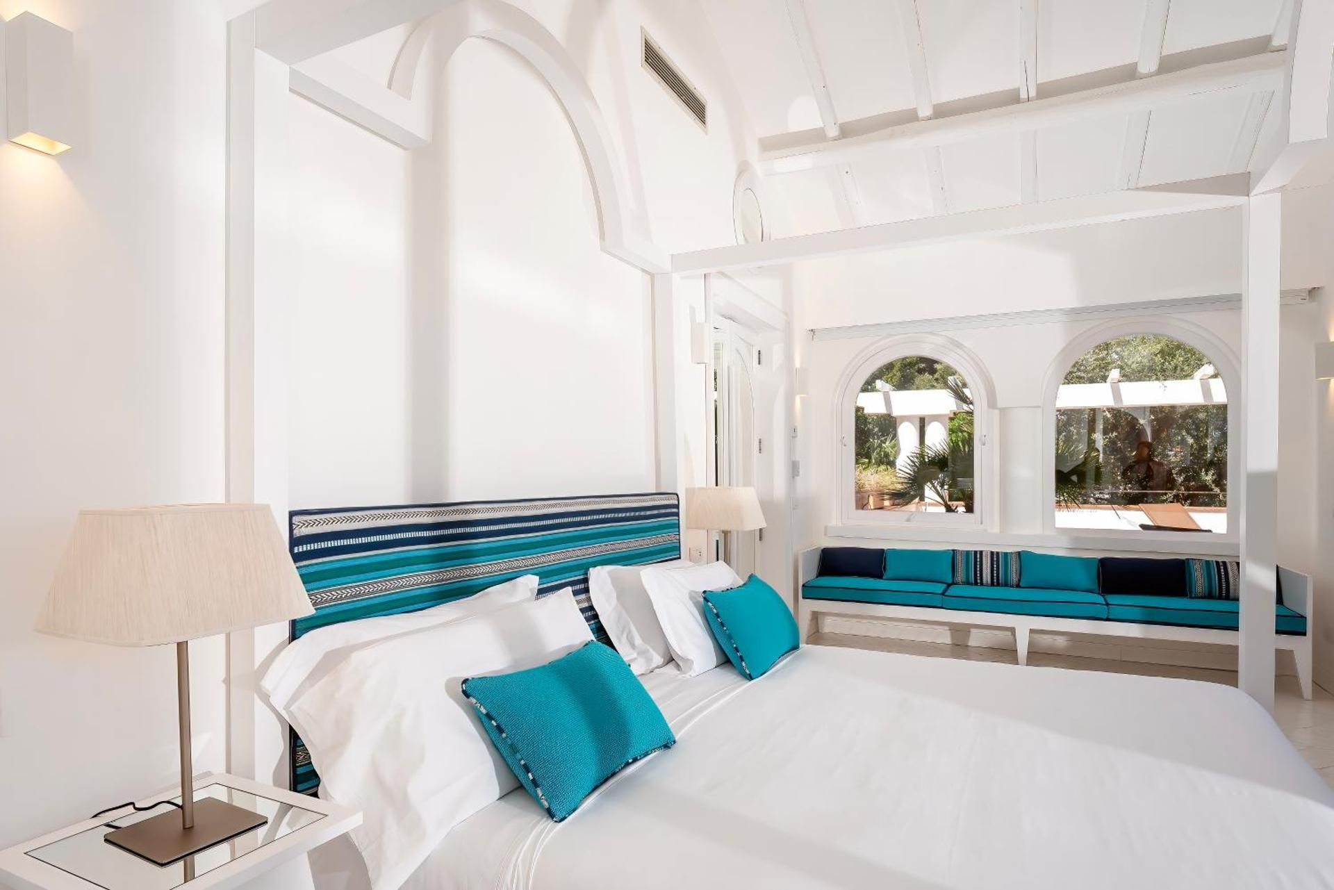 Suite with Pool View