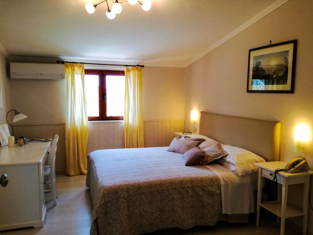 Hotel Villa Fiorita Basic Double Room, 1 Double Bed 4