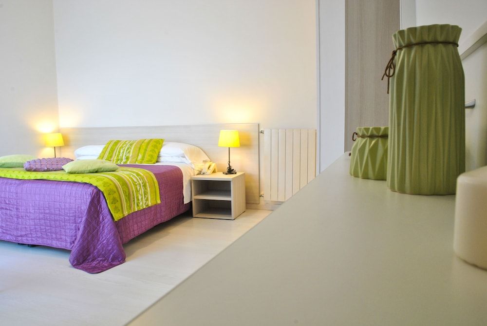 Hotel Villa Fiorita Standard Triple Room, Sea View 4