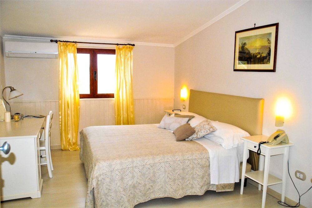 undefined Hotel Villa Fiorita