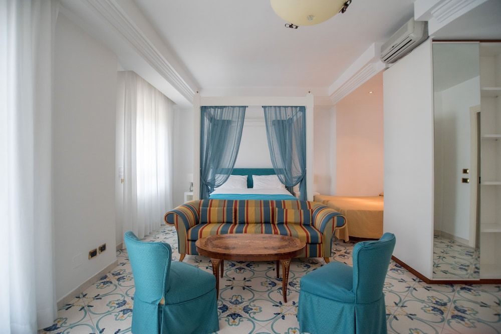 undefined Hotel Villa Maria 2