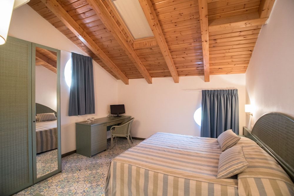 Hotel Villa Maria Economy Double Room 4