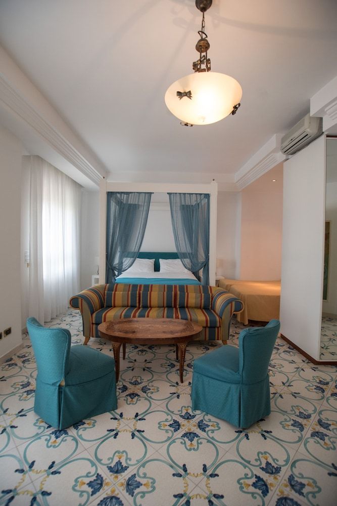 undefined Hotel Villa Maria 9