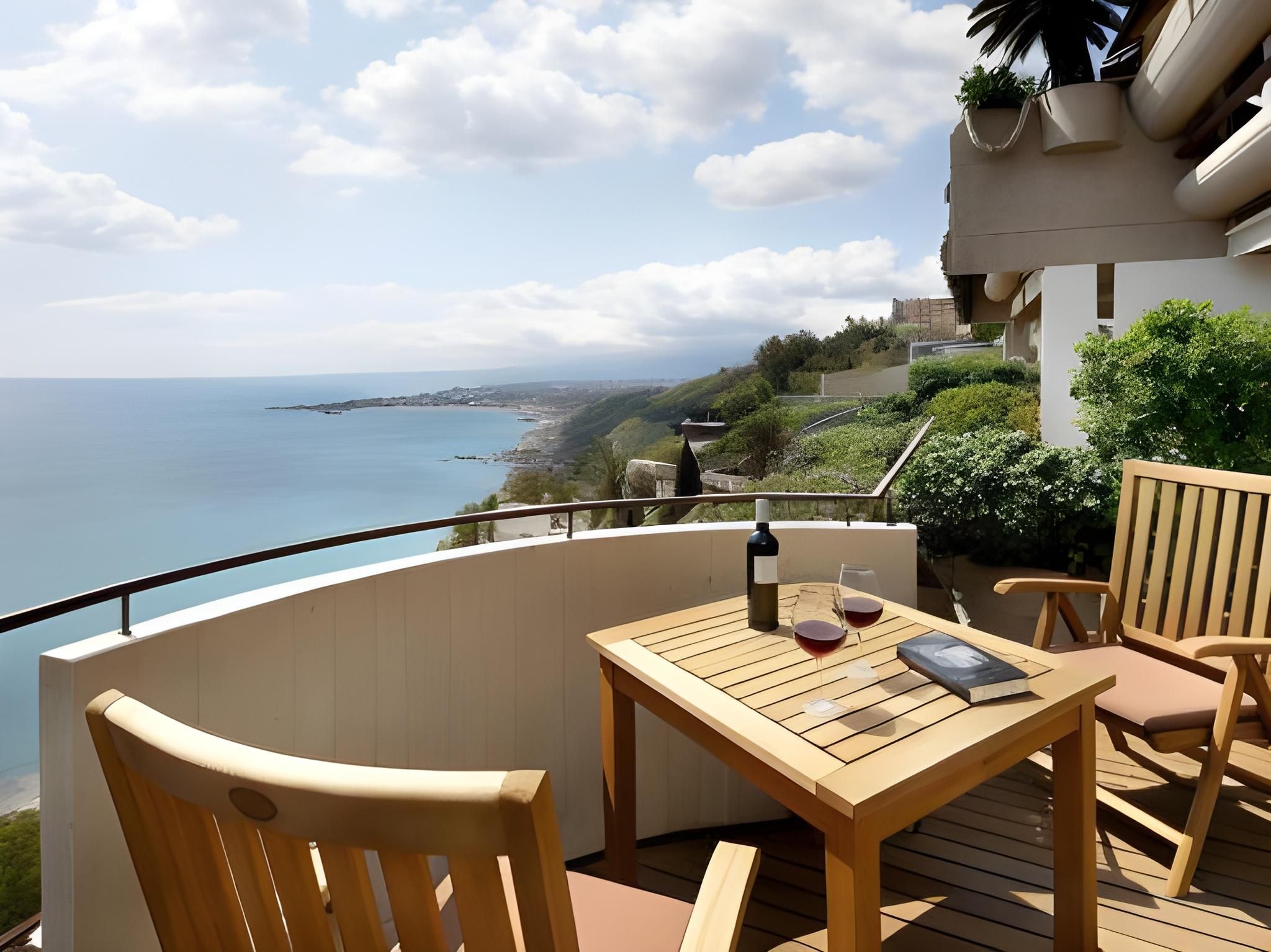 Double or Twin Room with Sea View