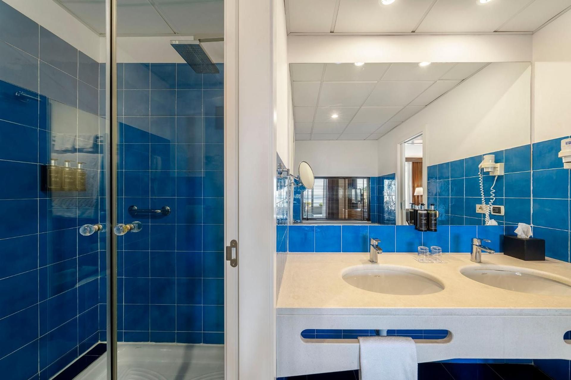 Junior Suite with Terrace and Partial Sea Views