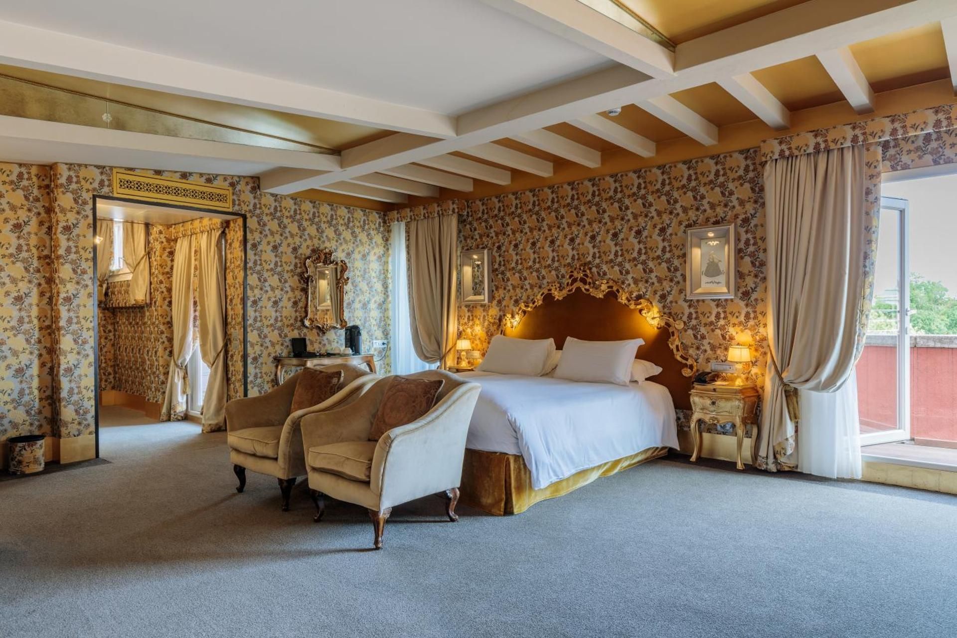 Presidential King Suite