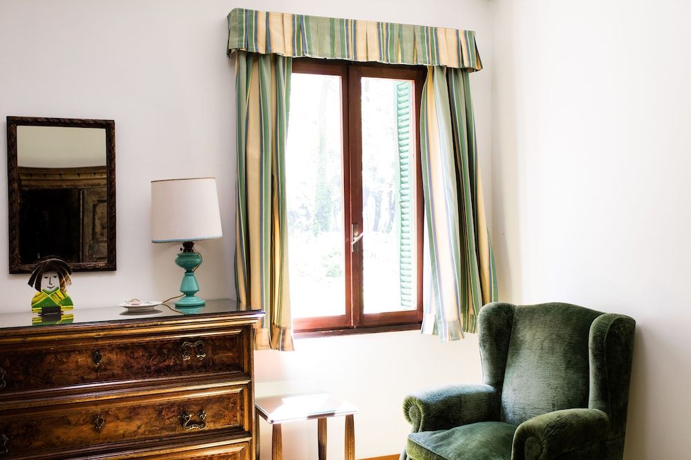 Albergo Quattro Fontane - Residenza d'Epoca Standard Double or Twin Room 6