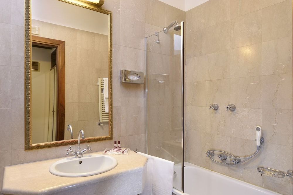 Amadeus Hotel Classic Double or Twin Room 9