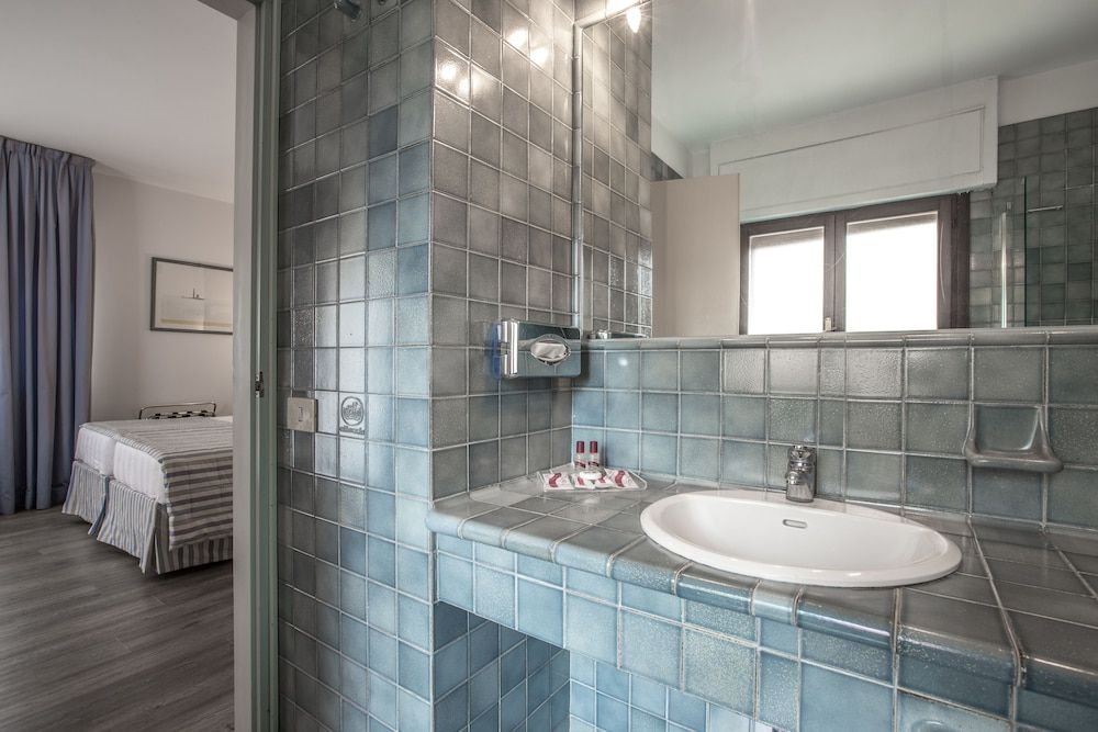 Amadeus Hotel Superior Double or Twin Room 6