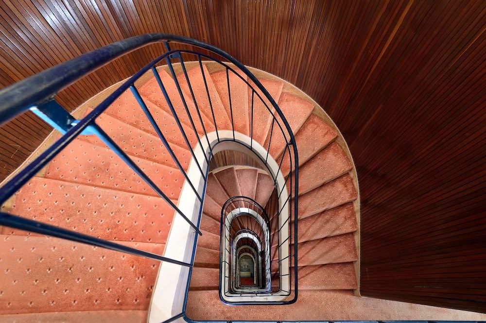 undefined Hotel Ambassador Tre Rose 6