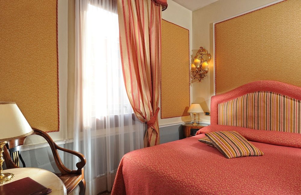 undefined Hotel Arlecchino