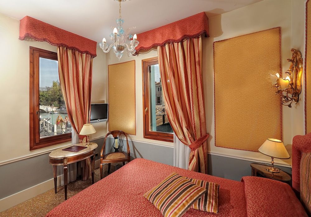undefined Hotel Arlecchino 2