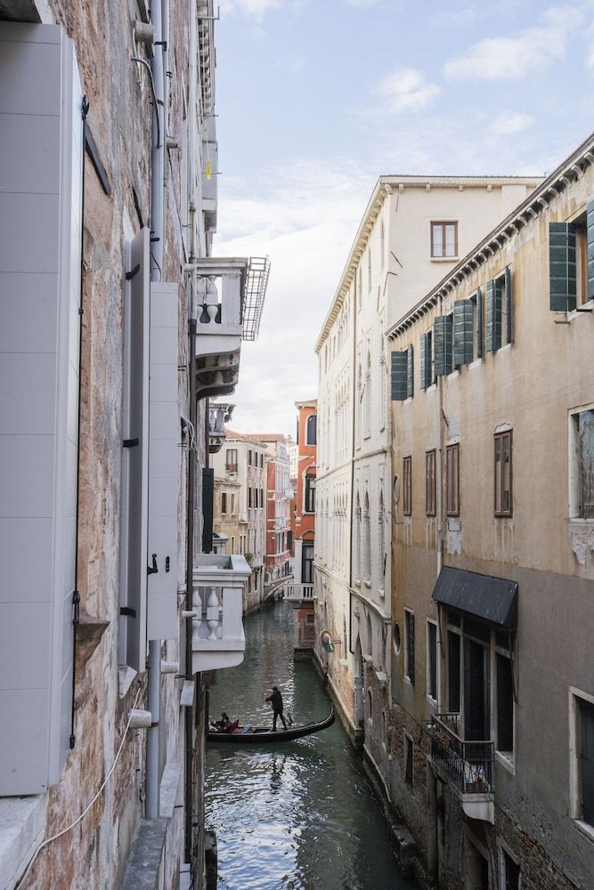 Hotel Ateneo Luxury Double Room, Bathtub 3