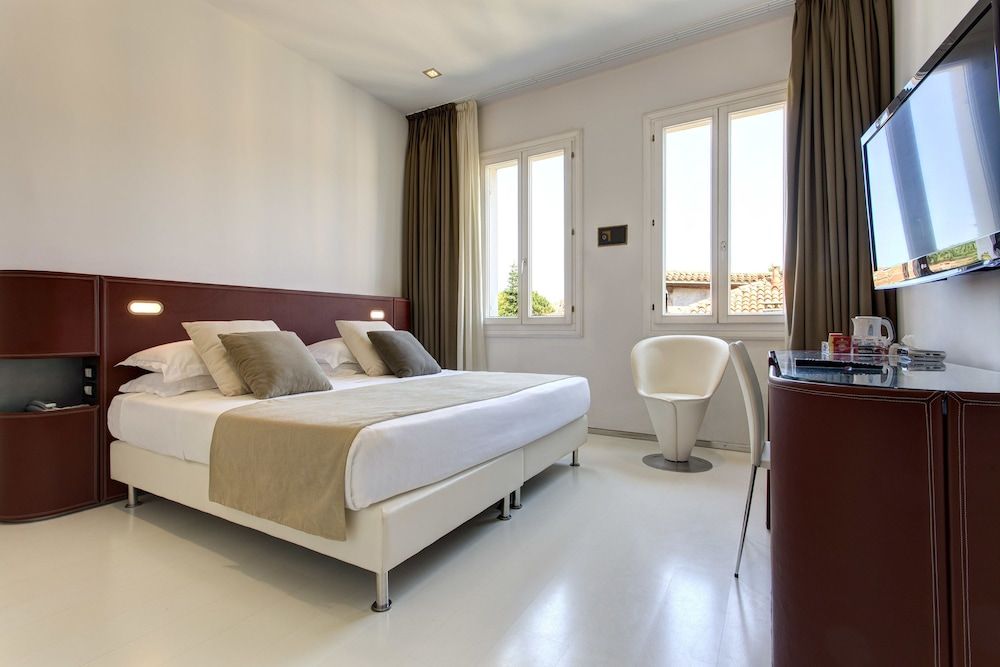 undefined Hotel Biasutti 5