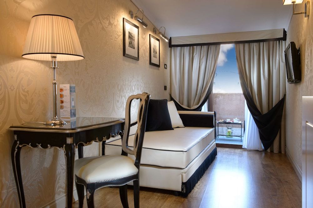 undefined Hotel Olimpia Venice, BW Signature Collection 3