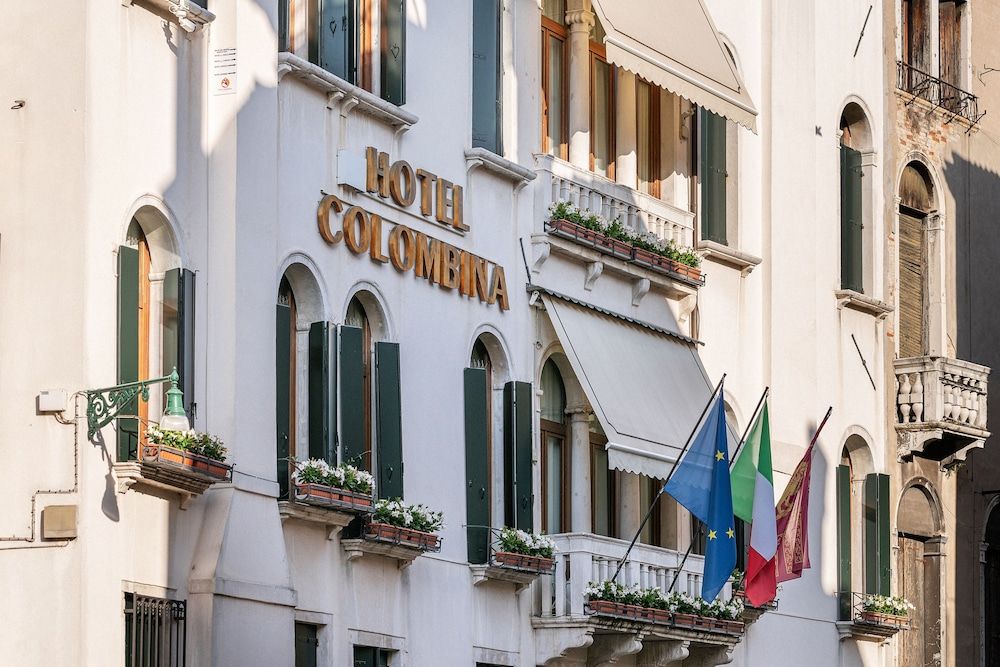 undefined Colombina Hotel 9