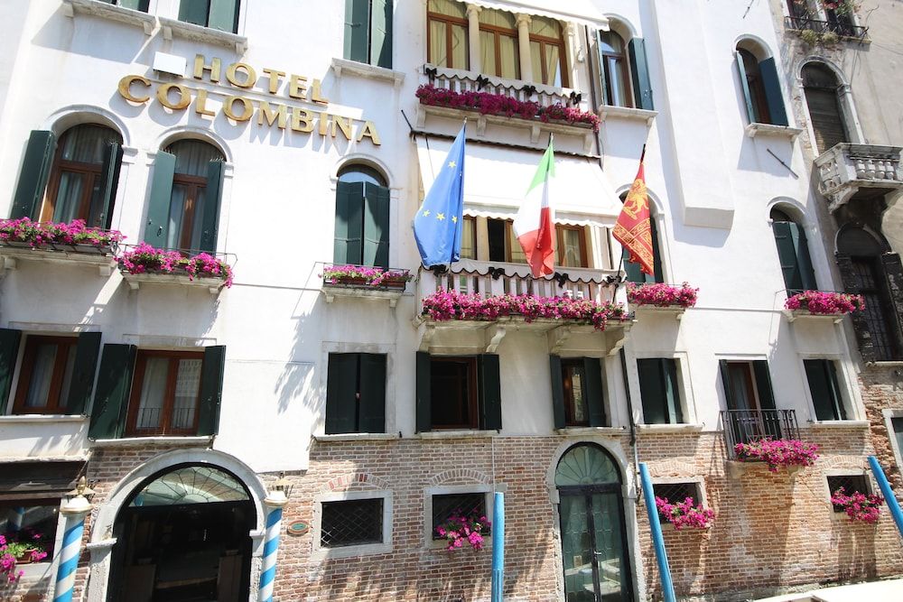 undefined Colombina Hotel 8