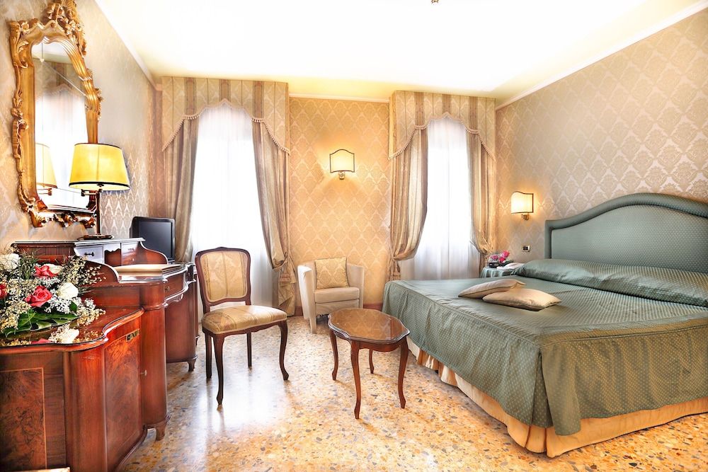 undefined Colombina Hotel 5