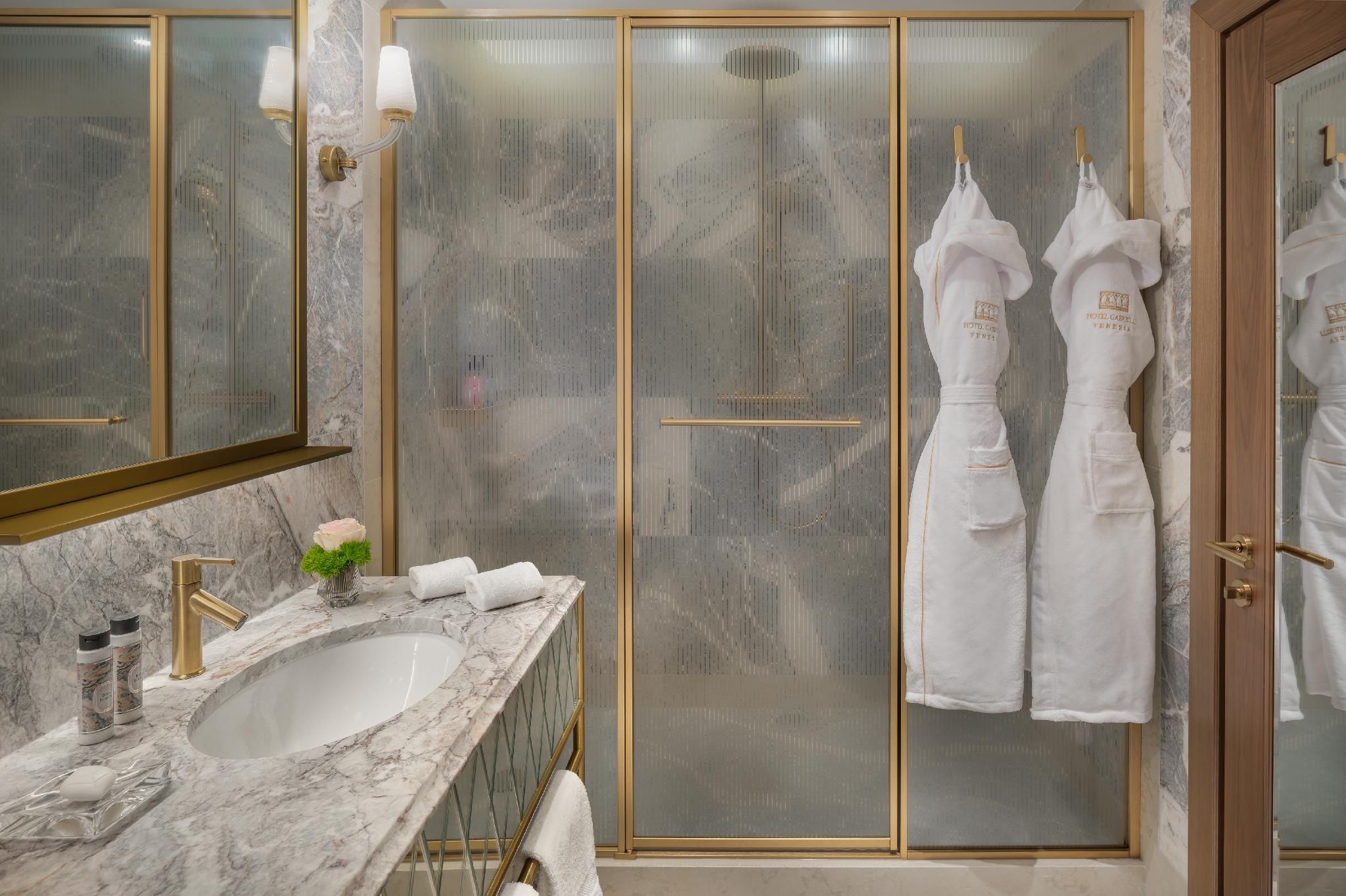 Lagoon View Junior Suite