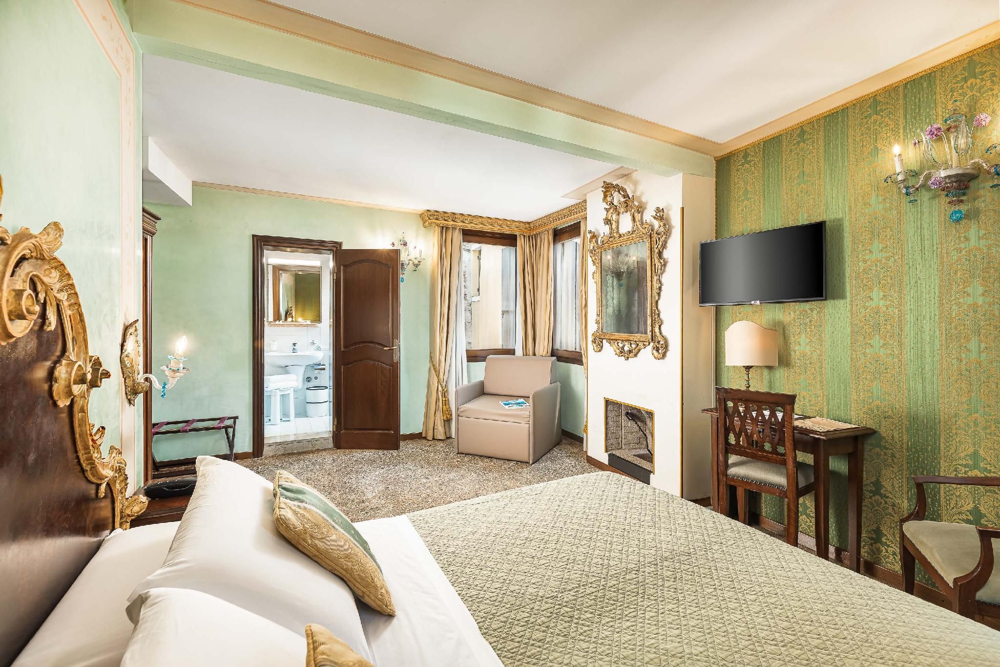 undefined Hotel Marconi 10