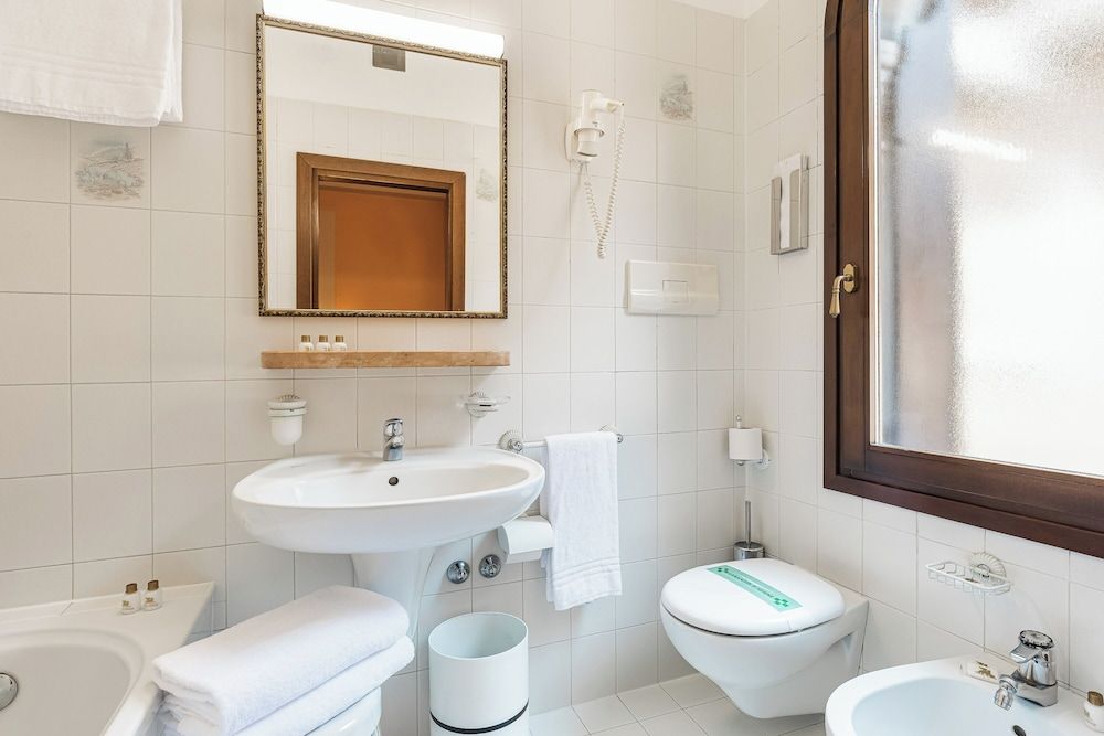 undefined Hotel Marconi 5