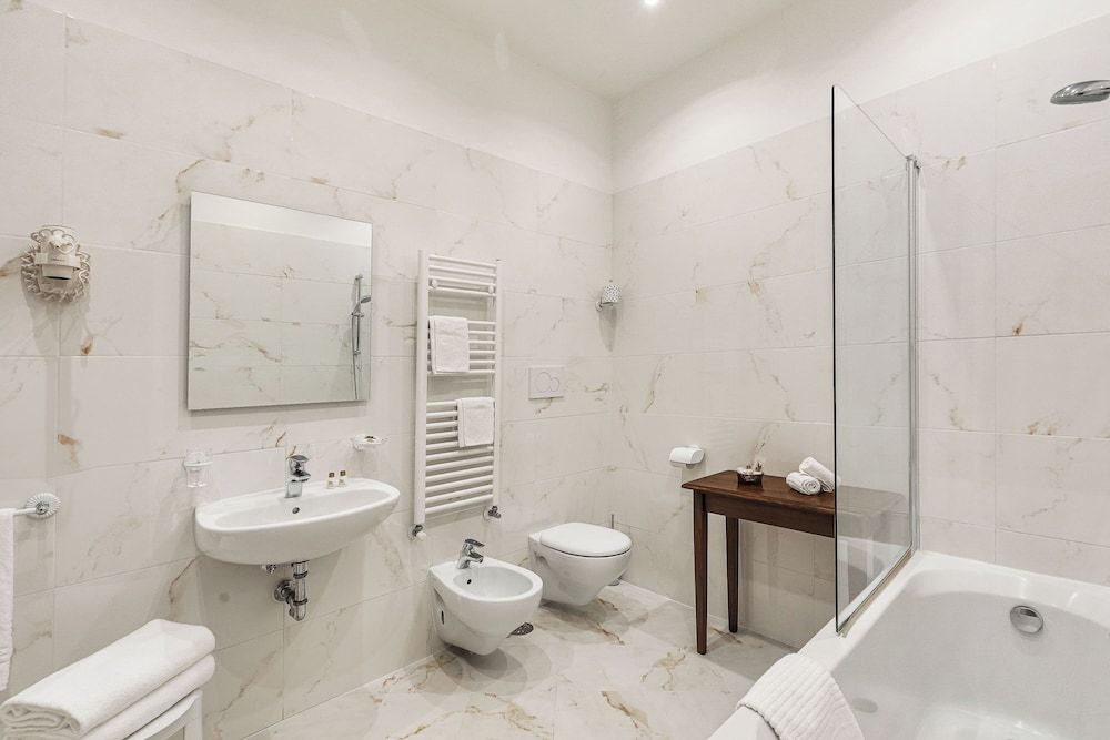 Hotel Marconi Classic Double or Twin Room 6