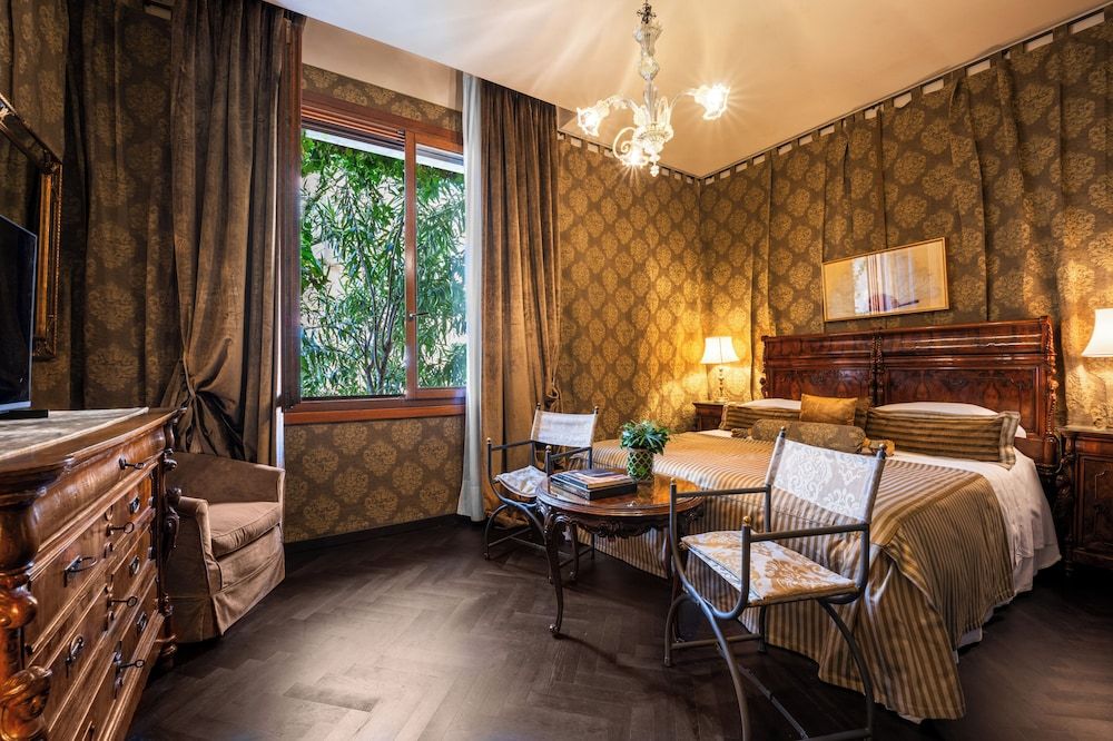 Hotel Metropole Venezia Classic Double Room, Garden View 9
