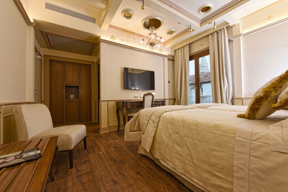 Exclusive Double or Twin Room, Terrace
