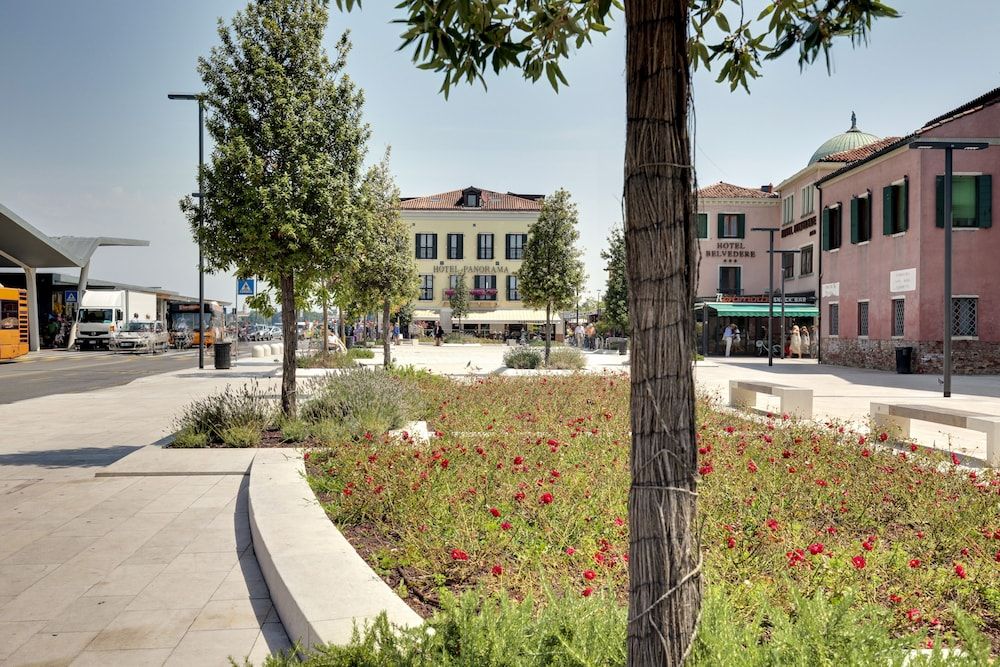 undefined Hotel Panorama 7