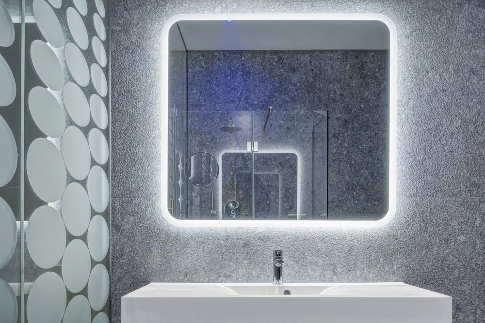 Ausonia Hungaria Room, 1 King Bed 5