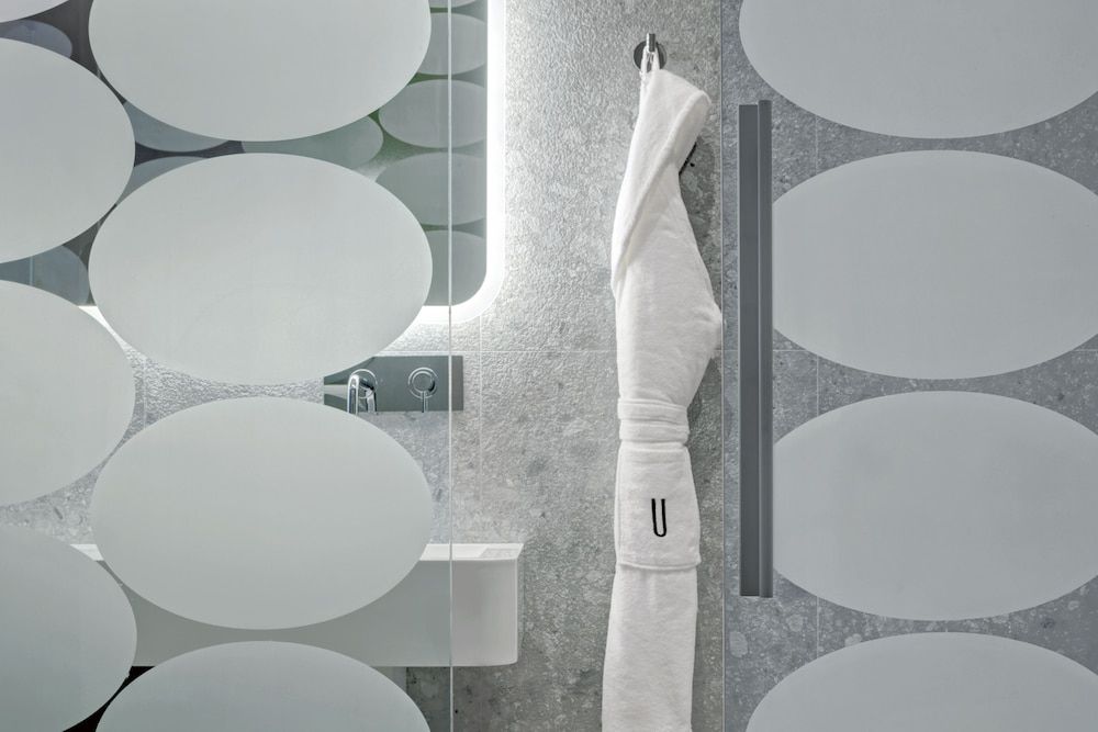 Ausonia Hungaria Room, 1 King Bed 6