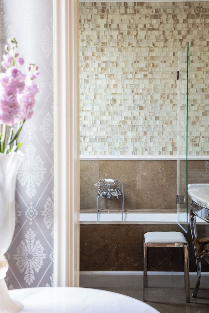 Londra Palace Venezia Classic Room, City View 8