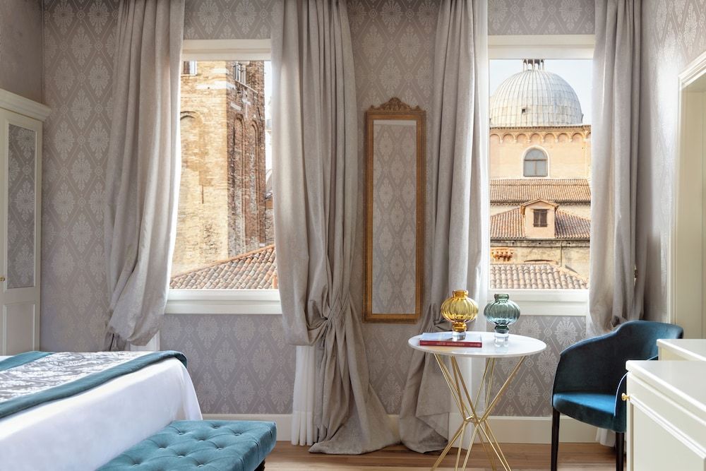 Londra Palace Venezia Classic Room, City View 12
