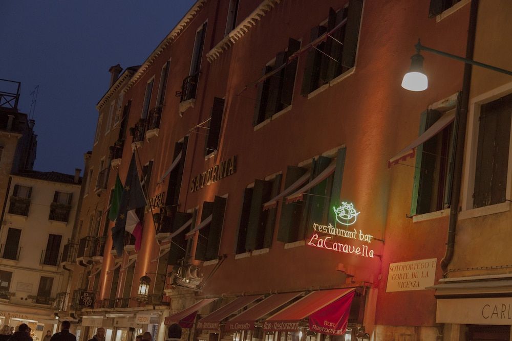 undefined Hotel Saturnia & International 5