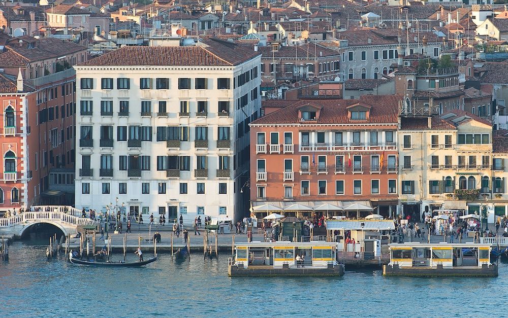 undefined Hotel Savoia & Jolanda 6