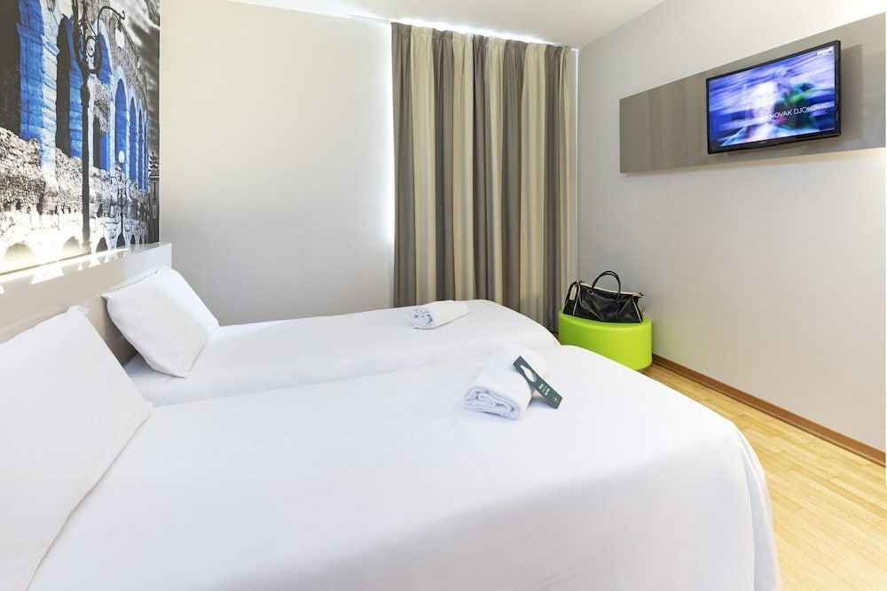 Twin Room, Non Smoking