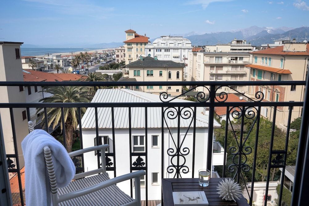 Palace Hotel Deluxe Room, Balcony, Sea View 2