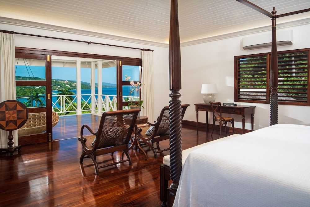 Round Hill Hotel And Villas Signature Villa, 6 Bedrooms, Private Pool 2